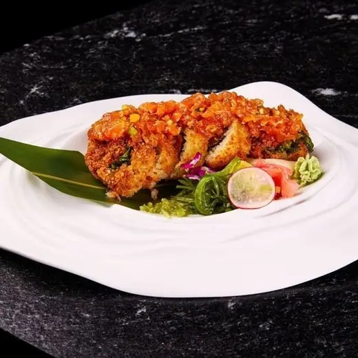 Futo California Uramaki Tatar Salmon