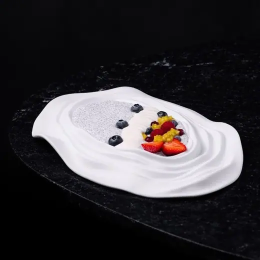 Pudding chia z kremem kokosowym i jagodami