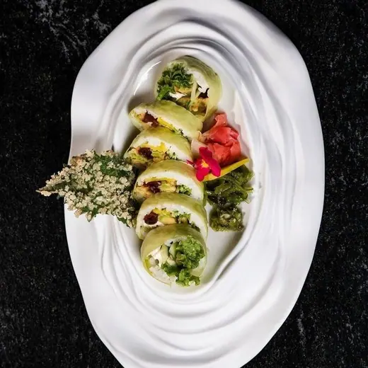 Futo California Uramaki Vege Tempura Maki